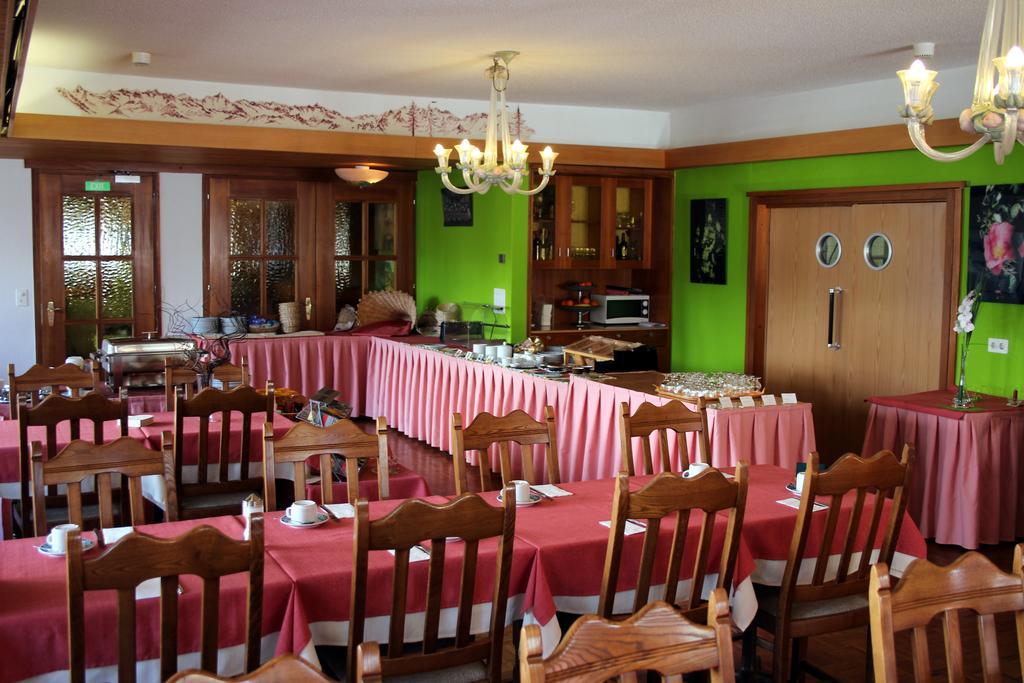 Hotel Alphubel Saas Fee Exteriör bild